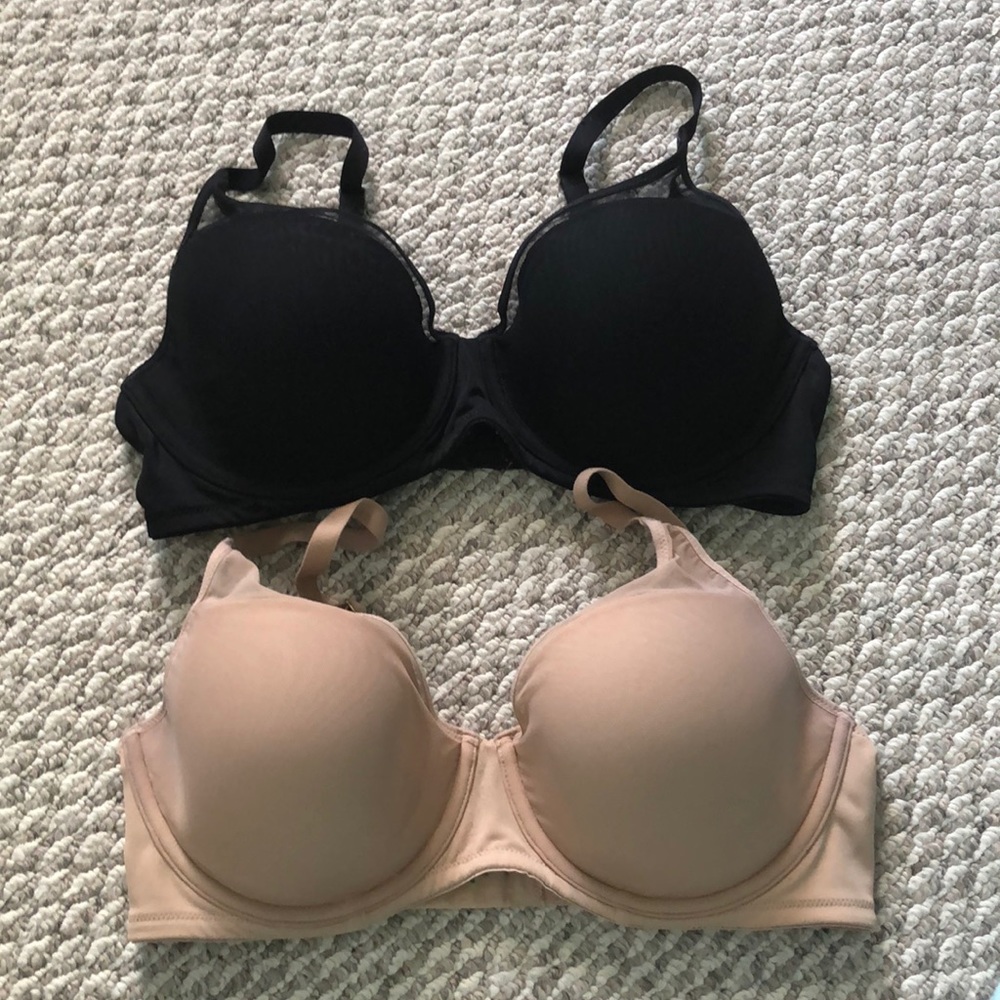 Bundle of 2 vanity fair bras